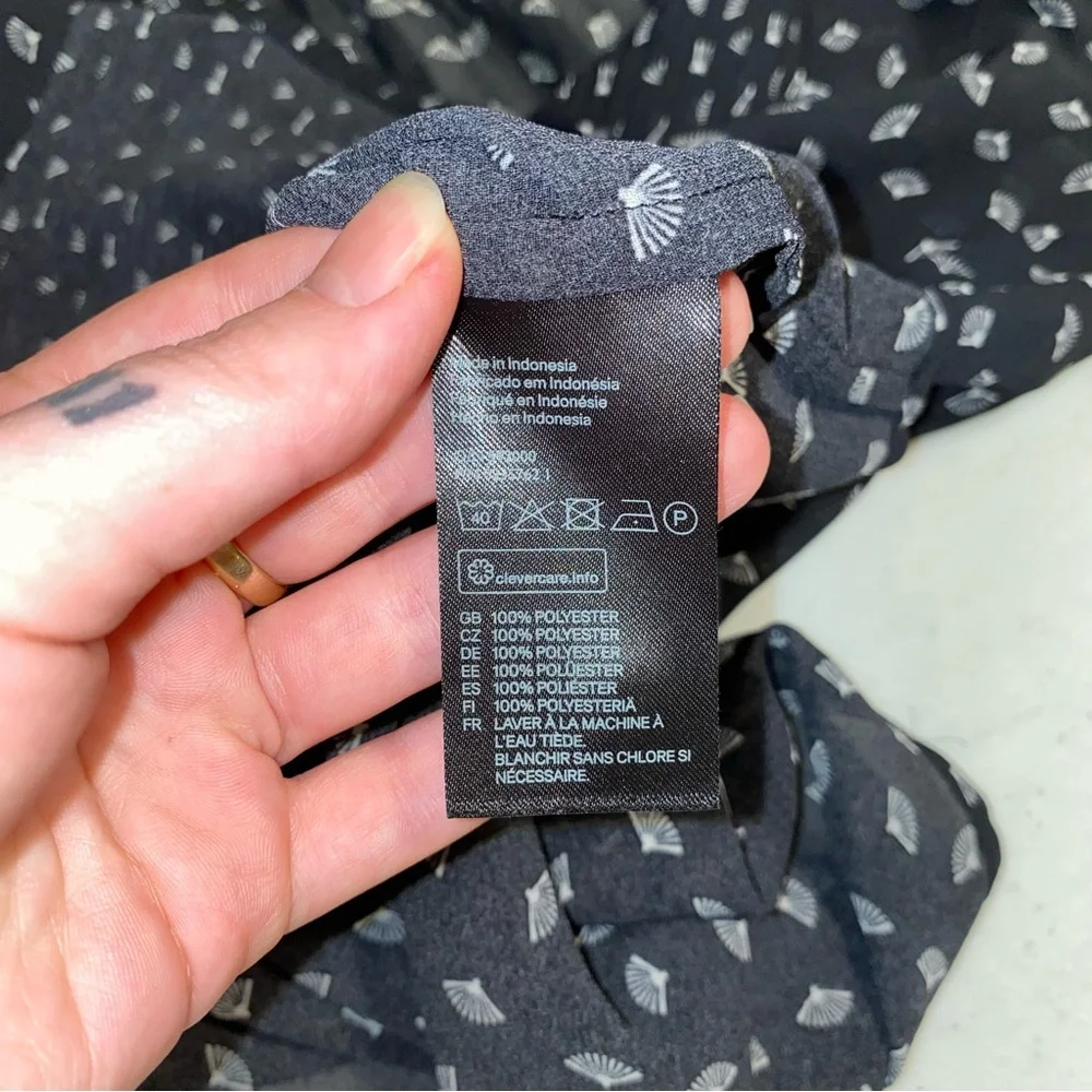 H&M 3/4 Sleeve Sheer Blouse - Picture 9 of 9